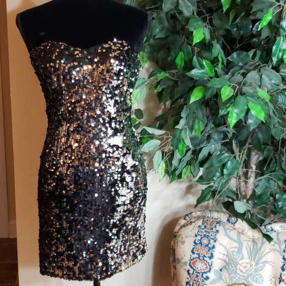 Sexy sequined party dress - Picture 2 of 4